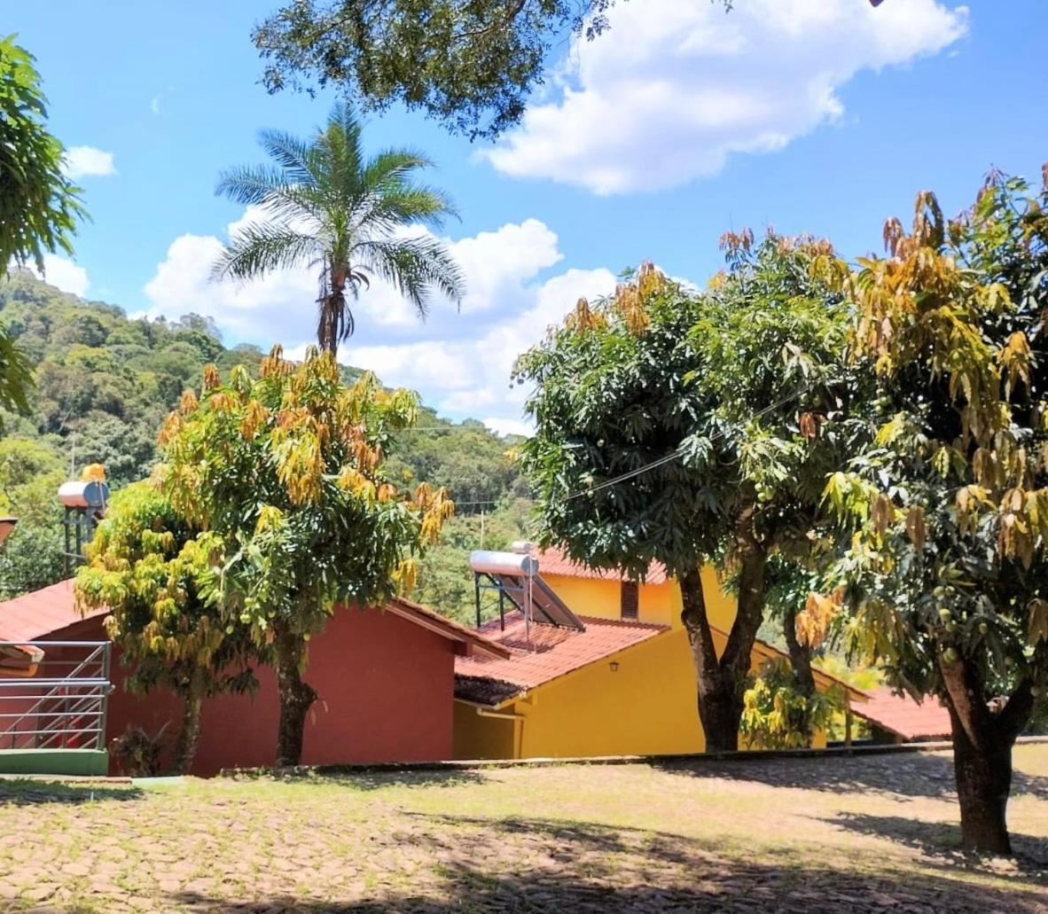Pousada Recanto Do Chale Ltda Macacos  Buitenkant foto